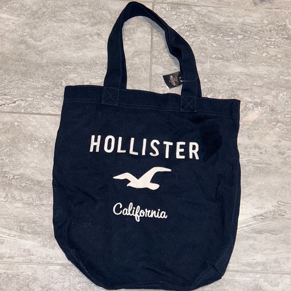 Hollister Handbags - Cute hollister bag